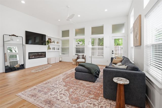 510 E 28th Street, Houston, TX 77008