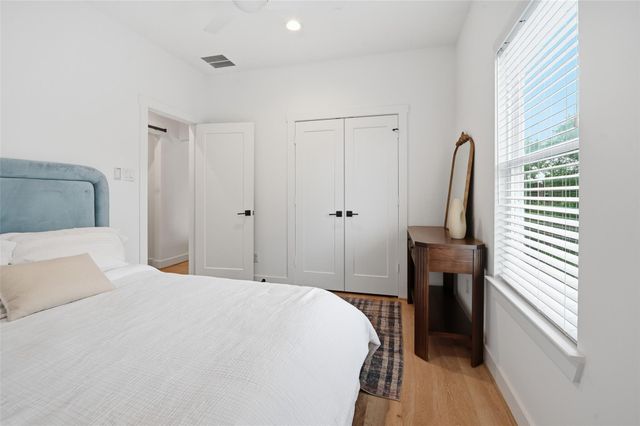 510 E 28th Street, Houston, TX 77008