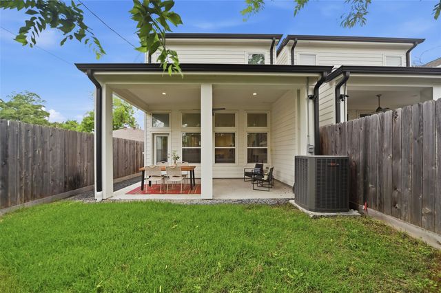 510 E 28th Street, Houston, TX 77008