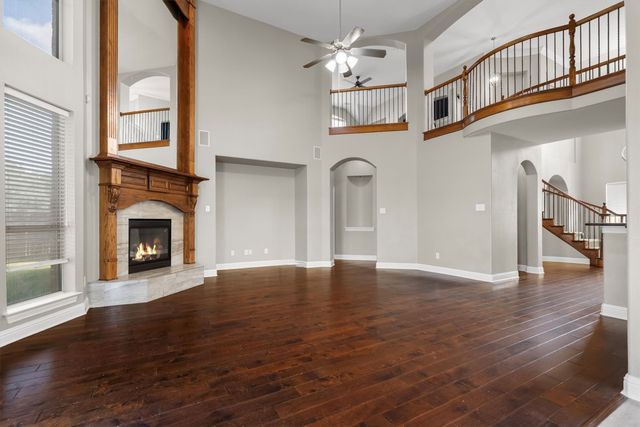 8381 Fullerton Street, Lantana, TX 76226
