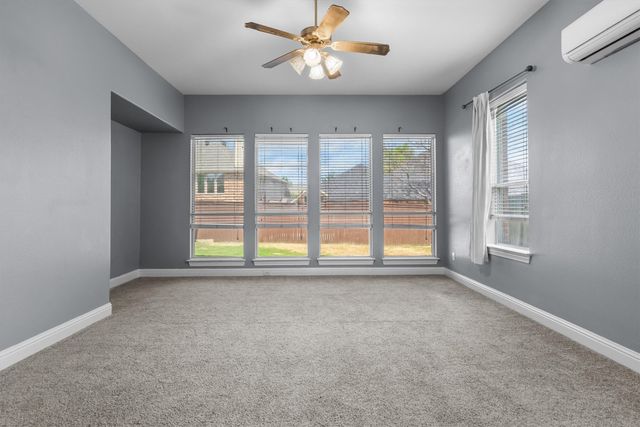 8381 Fullerton Street, Lantana, TX 76226