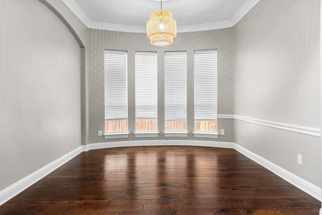 8381 Fullerton Street, Lantana, TX 76226