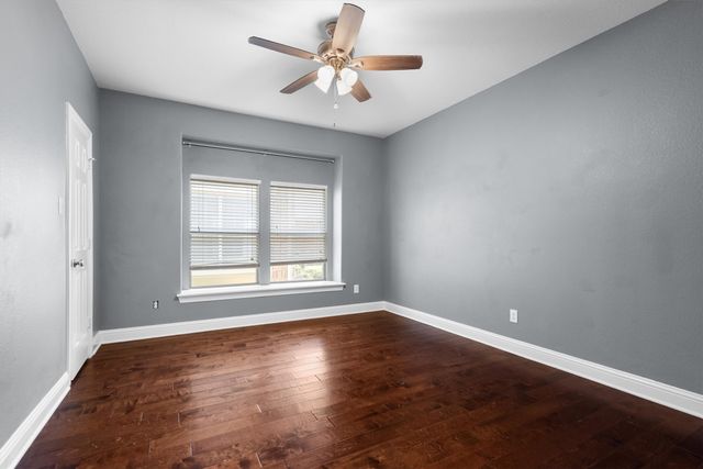 8381 Fullerton Street, Lantana, TX 76226