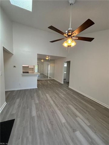 572 Candle Ln Apt 302, Newport News, VA 23608