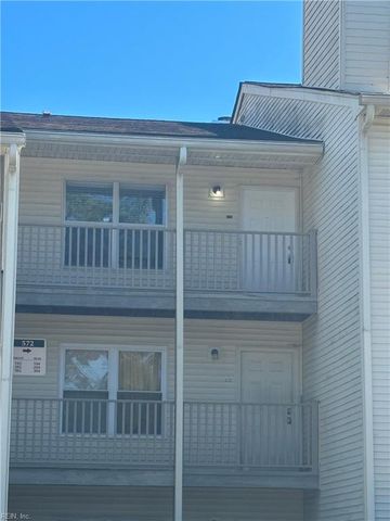 572 Candle Ln Apt 302, Newport News, VA 23608
