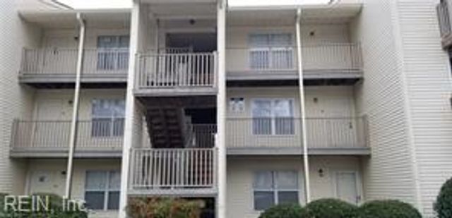 572 Candle Ln Apt 302, Newport News, VA 23608
