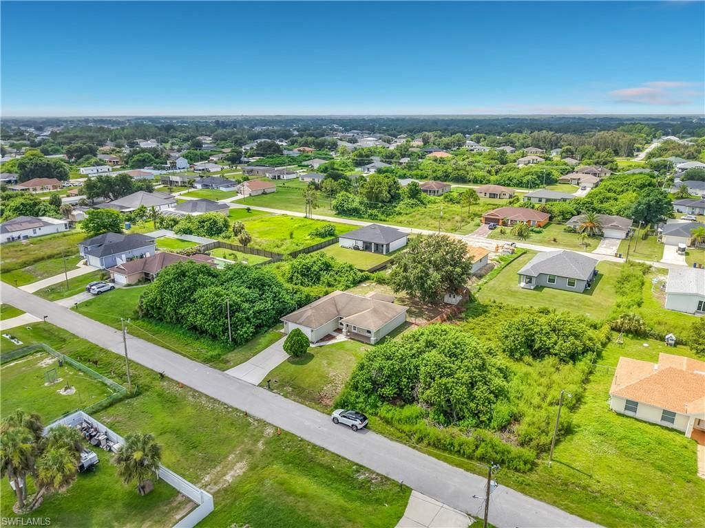 3027 38th ST SW, LEHIGH ACRES, FL 33976 — photo 2