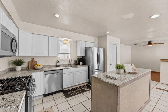 5850 Garcia Drive, Dona Ana, NM 88032