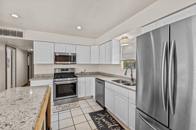 5850 Garcia Drive, Dona Ana, NM 88032