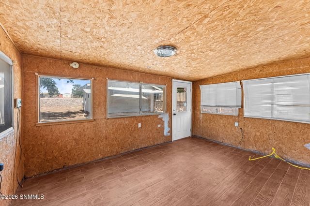 5850 Garcia Drive, Dona Ana, NM 88032