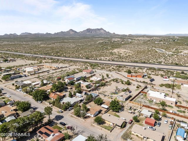 5850 Garcia Drive, Dona Ana, NM 88032