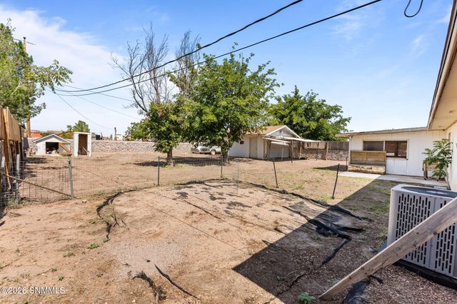 5850 Garcia Drive, Dona Ana, NM 88032