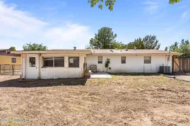 5850 Garcia Drive, Dona Ana, NM 88032