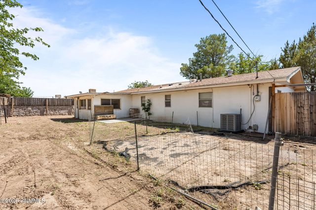 5850 Garcia Drive, Dona Ana, NM 88032