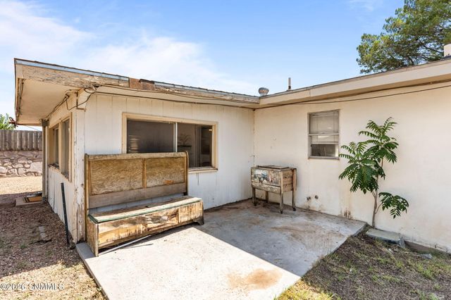 5850 Garcia Drive, Dona Ana, NM 88032