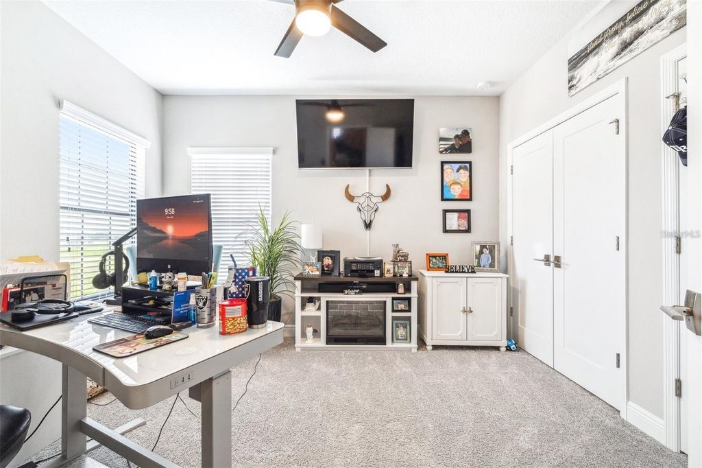 Image 16 of property listing at 13871 HEARTWOOD WAY, Parrish, FL 34219