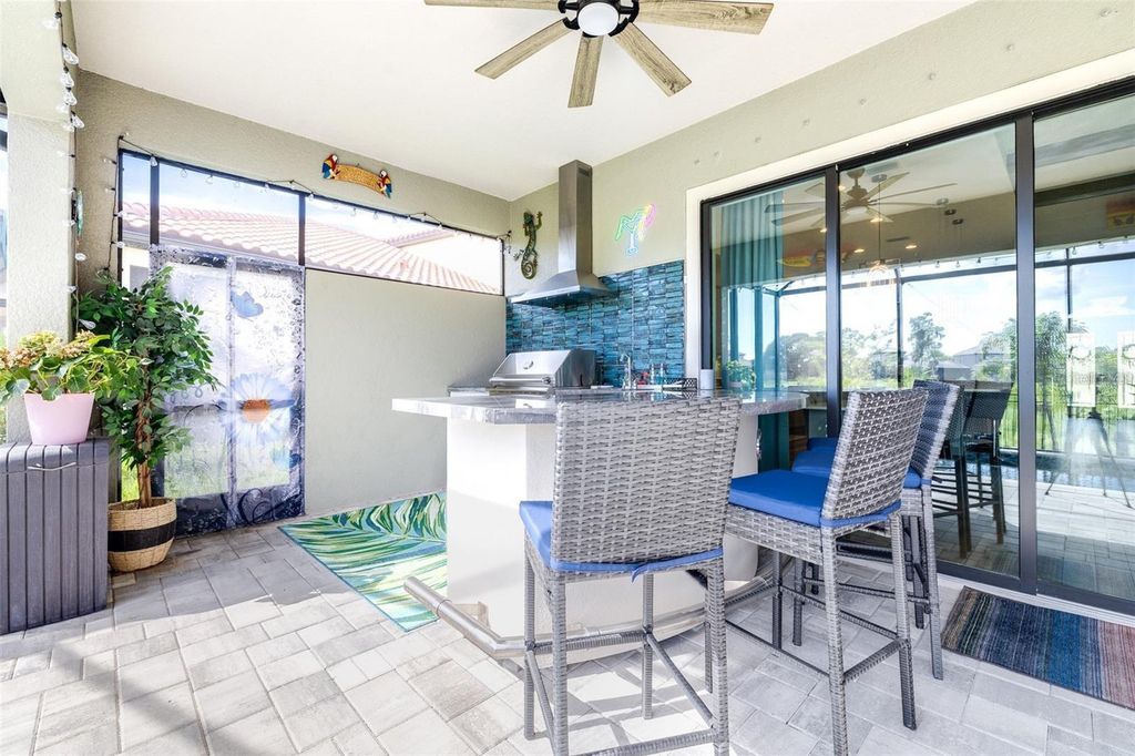 Image 19 of property listing at 13871 HEARTWOOD WAY, Parrish, FL 34219