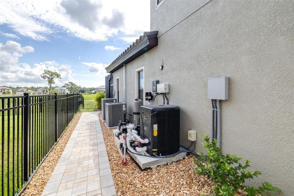 Image 26 of property listing at 13871 HEARTWOOD WAY, Parrish, FL 34219