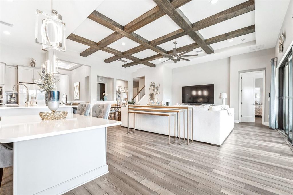 Image 7 of property listing at 13871 HEARTWOOD WAY, Parrish, FL 34219