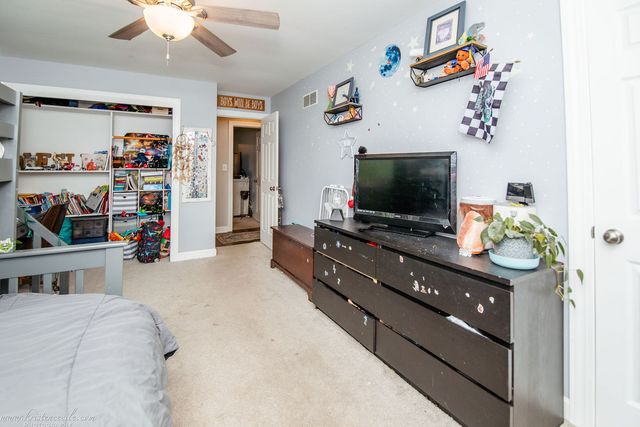 936 W Corning Road, Beecher, IL 60401