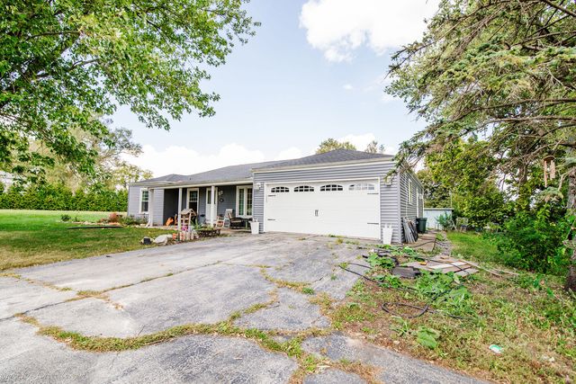 936 W Corning Road, Beecher, IL 60401