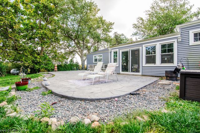 936 W Corning Road, Beecher, IL 60401