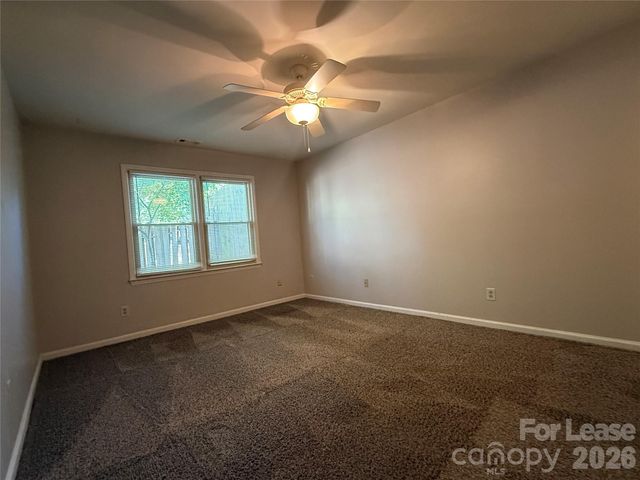 8317 Summerglen Circle, Charlotte, NC 28227
