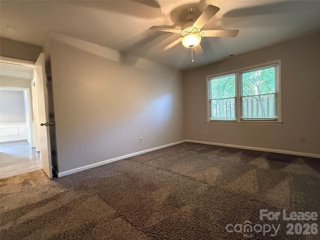 8317 Summerglen Circle, Charlotte, NC 28227
