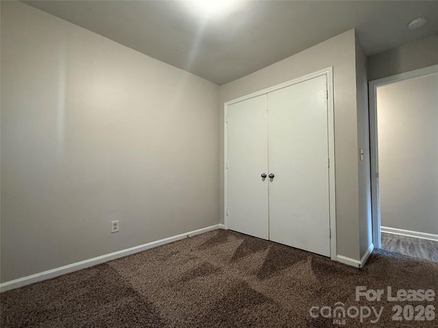 8317 Summerglen Circle, Charlotte, NC 28227