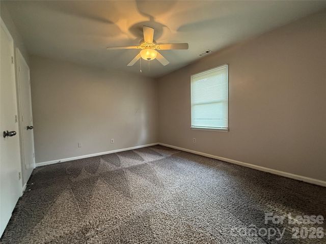 8317 Summerglen Circle, Charlotte, NC 28227