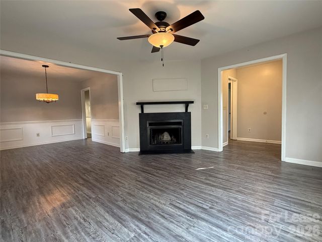 8317 Summerglen Circle, Charlotte, NC 28227