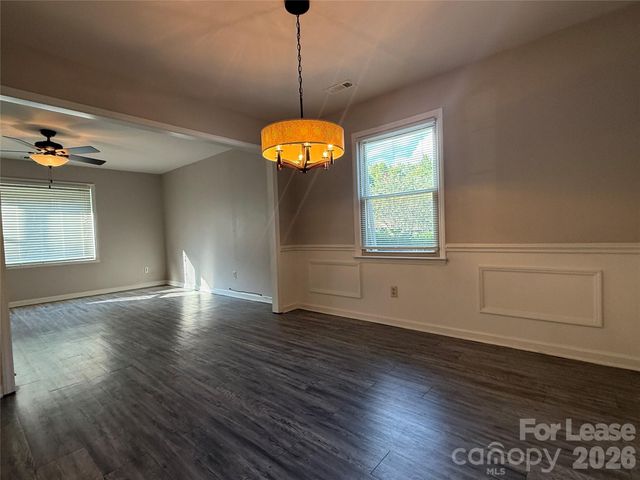 8317 Summerglen Circle, Charlotte, NC 28227