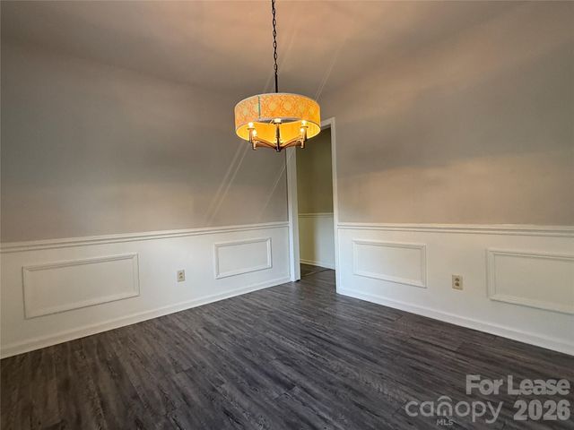 8317 Summerglen Circle, Charlotte, NC 28227