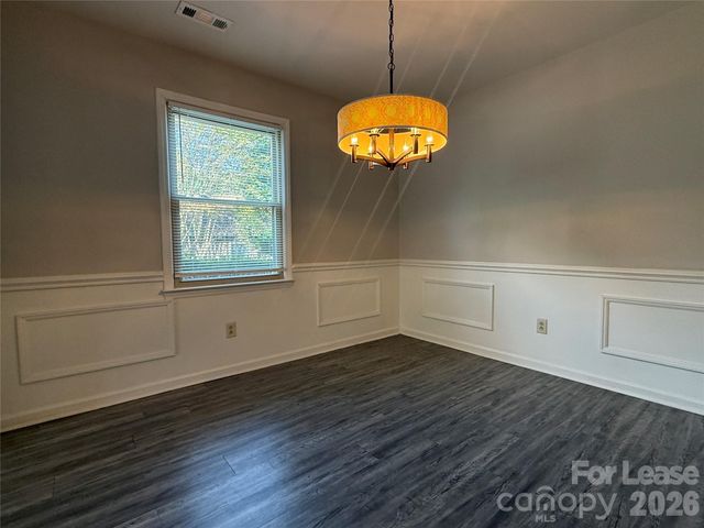 8317 Summerglen Circle, Charlotte, NC 28227