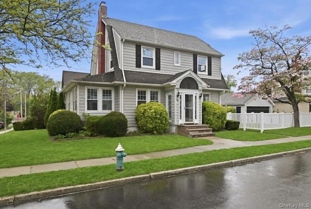 66 Primrose Avenue, Floral Park, NY 11001