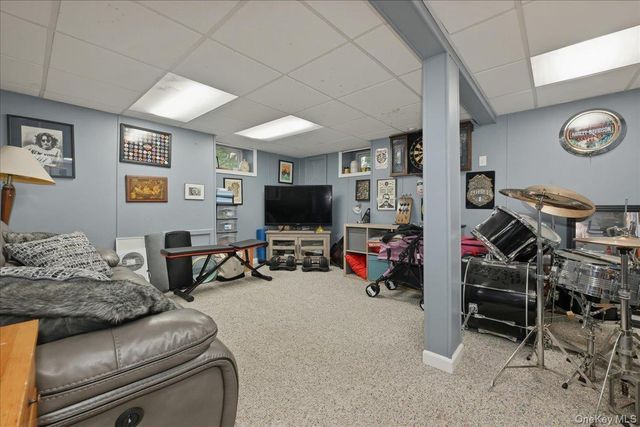 66 Primrose Avenue, Floral Park, NY 11001