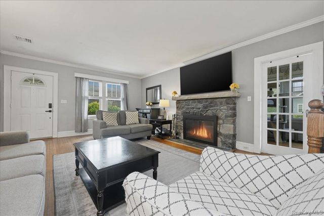 66 Primrose Avenue, Floral Park, NY 11001