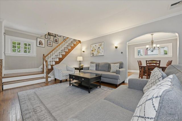 66 Primrose Avenue, Floral Park, NY 11001