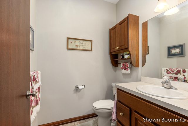 8105 Amber Crest Drive SW, Byron Center, MI 49315