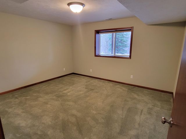 8105 Amber Crest Drive SW, Byron Center, MI 49315