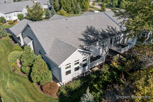 8105 Amber Crest Drive SW, Byron Center, MI 49315