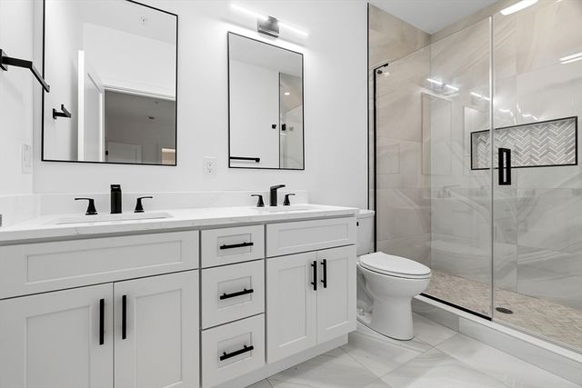 73 Romsey St 3, Boston, MA 02125