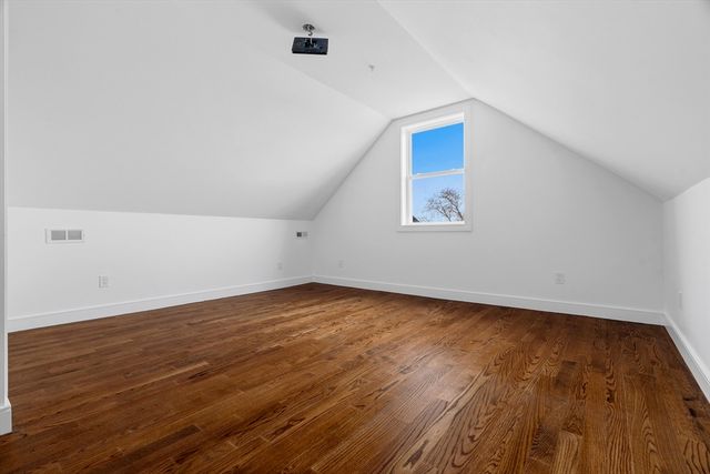 73 Romsey St 3, Boston, MA 02125