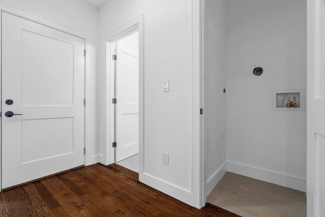 73 Romsey St 3, Boston, MA 02125