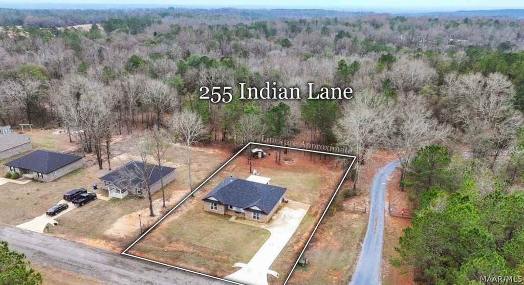 255 Indian Lane, Tallassee, AL 36078