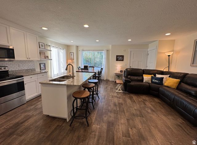 38 W 400 S, Santaquin, UT 84655