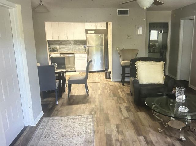 2703 SW Matheson Avenue 116-b1, Palm City, FL 34990