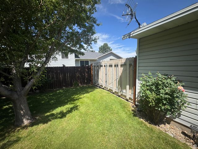 2425 E VIEW DR, South Weber, UT 84405