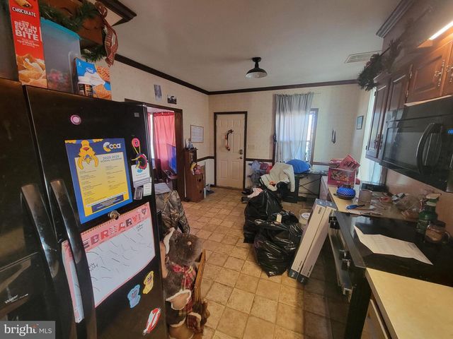 250 VILLAGE DR, Lebanon, PA 17042