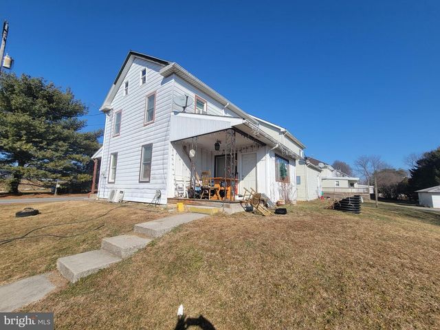 250 VILLAGE DR, Lebanon, PA 17042